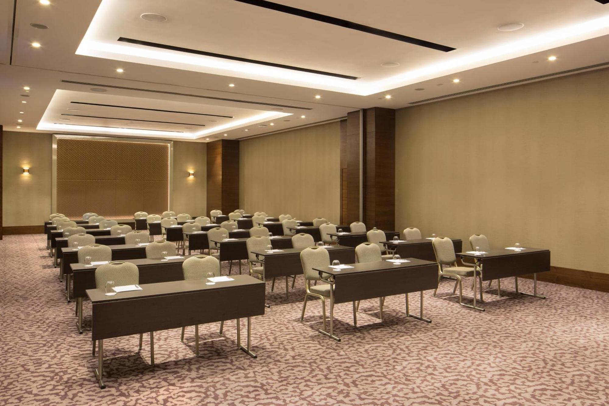Sheraton Grand Istanbul Atasehir Kültér fotó