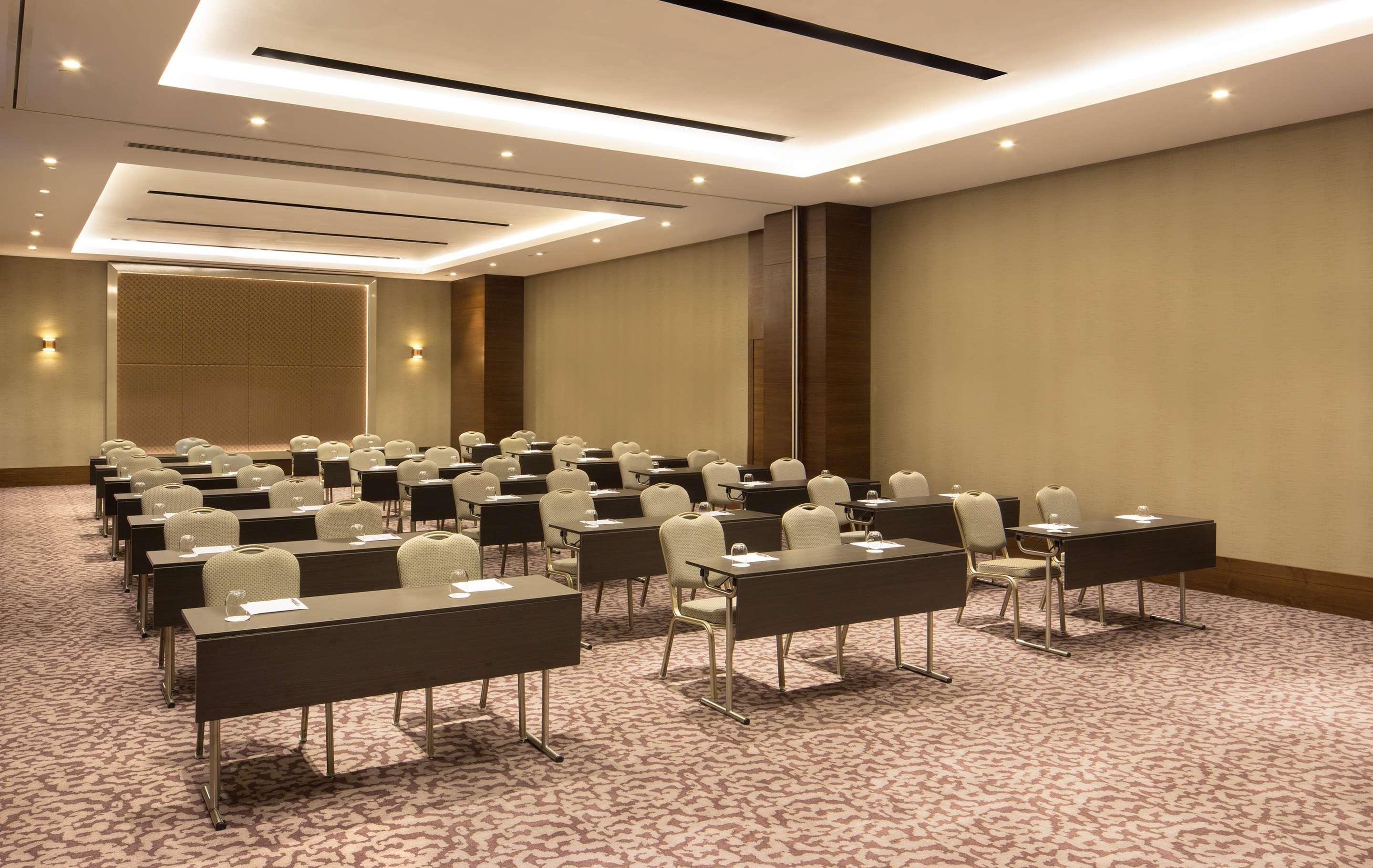 Sheraton Grand Istanbul Atasehir Kültér fotó